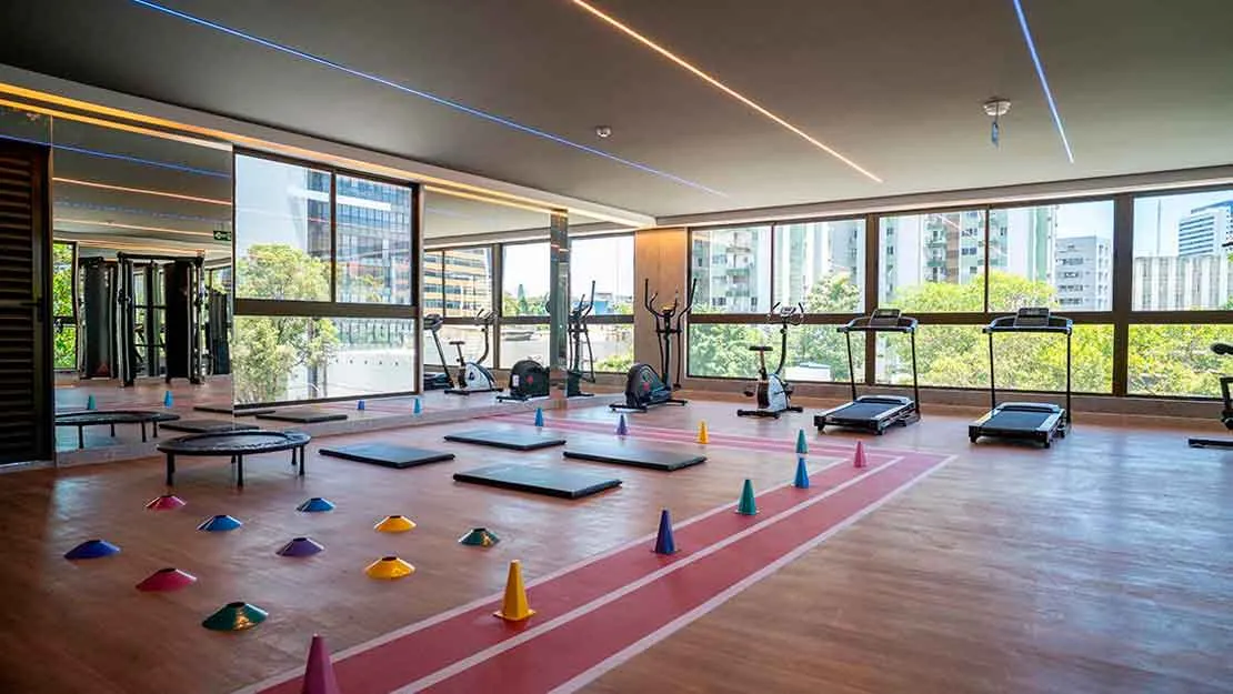 Planta, Perspectiva e Foto real do empreendimento 