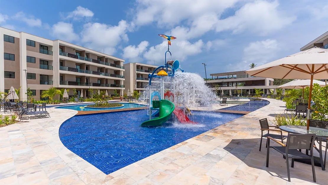 Planta, Perspectiva e Foto real do empreendimento 