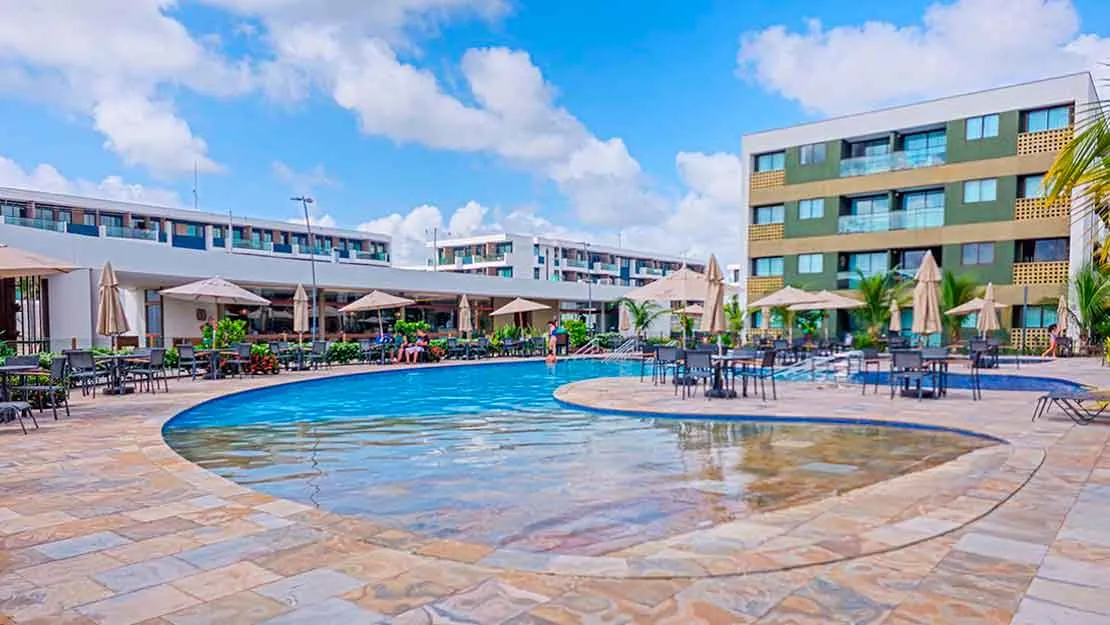 Planta, Perspectiva e Foto real do empreendimento 