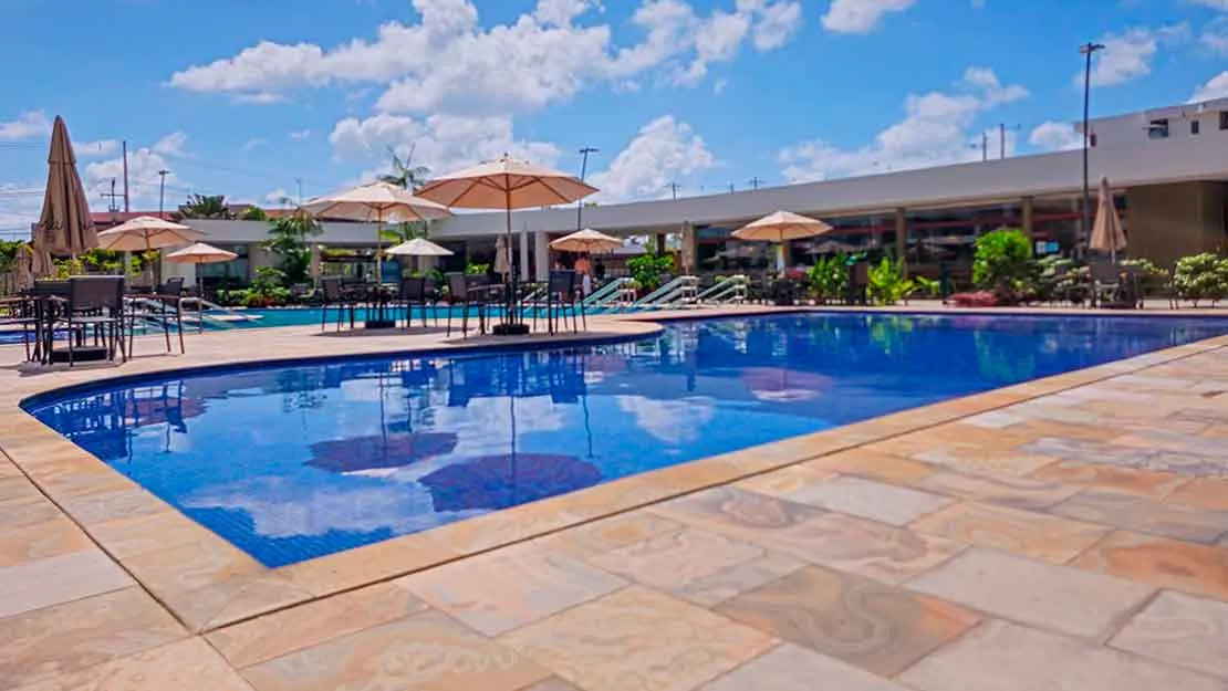 Planta, Perspectiva e Foto real do empreendimento 