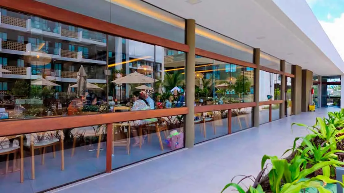 Planta, Perspectiva e Foto real do empreendimento 