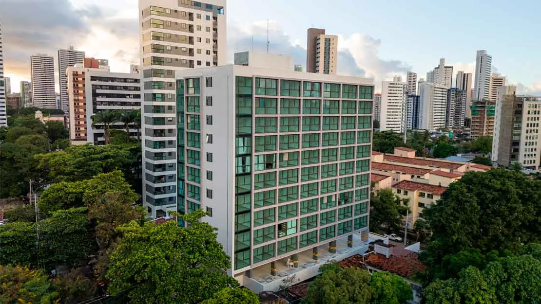 Planta, Perspectiva e Foto real do empreendimento 