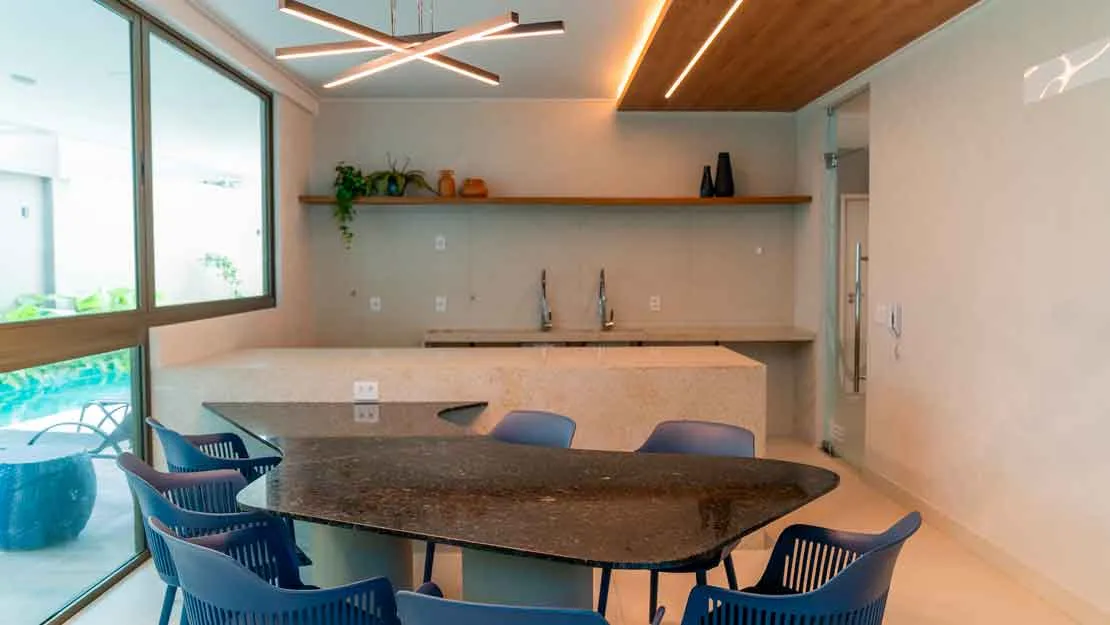 Planta, Perspectiva e Foto real do empreendimento 